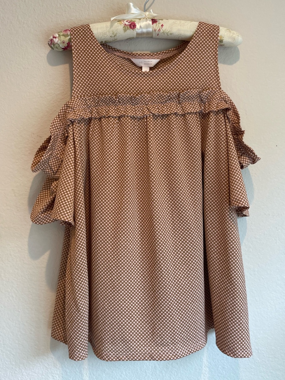 LC Lauren Conrad Brown Polka Dot Cold-Shoulder Ruffle Top EUC - size medium